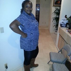 Meet your Posher, Adeola